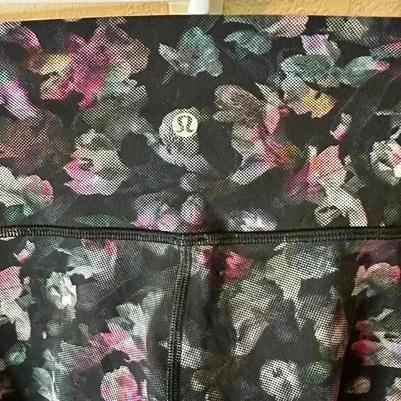 Lululemon Wunder Under High Rise Legging sz 2 28” - Picture 3 of 4